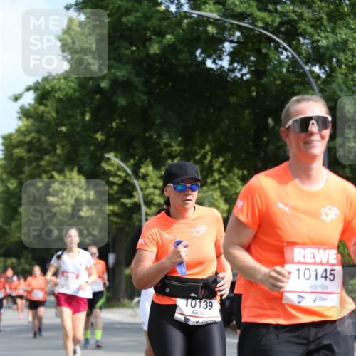 15.06.2025 - REWE Women's Run Jannik Wohlers http://msf.ph/oto/7947543 15.06.2025 09:45:58 Laufen 10139, 10145 meine-sportfotos.de