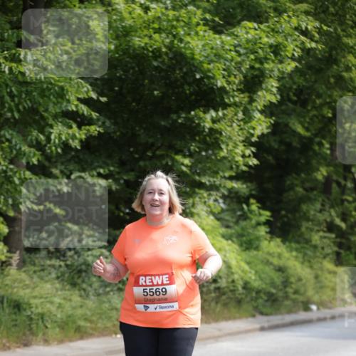 15.06.2025 - REWE Women's Run Jannik Wohlers http://msf.ph/oto/7947550 15.06.2025 10:23:26 Laufen 5569 meine-sportfotos.de