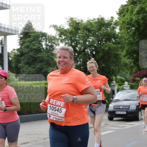 15.06.2025 - REWE Women's Run Jannik Wohlers http://msf.ph/oto/7947573 15.06.2025 08:30:31 Laufen 5, 10545, 8, 04, 10112 meine-sportfotos.de