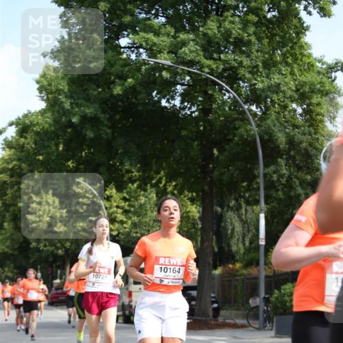 15.06.2025 - REWE Women's Run Jannik Wohlers http://msf.ph/oto/7947575 15.06.2025 09:45:59 Laufen 10721, 10164, 1 meine-sportfotos.de