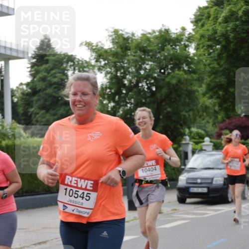 15.06.2025 - REWE Women's Run Jannik Wohlers http://msf.ph/oto/7947585 15.06.2025 08:30:31 Laufen 10545, 10404 meine-sportfotos.de