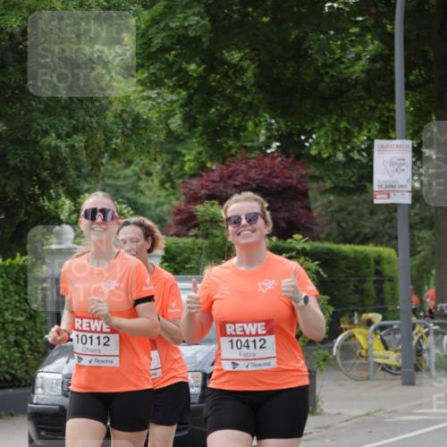 15.06.2025 - REWE Women's Run Jannik Wohlers http://msf.ph/oto/7947602 15.06.2025 08:30:32 Laufen 10112, 10412, 15, 2025 meine-sportfotos.de