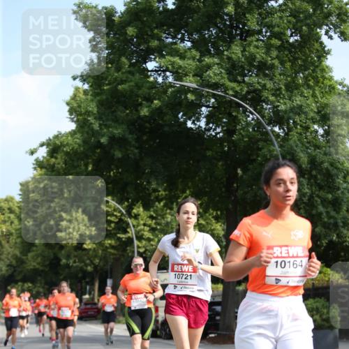 15.06.2025 - REWE Women's Run Jannik Wohlers http://msf.ph/oto/7947609 15.06.2025 09:46:00 Laufen 10721, 10164 meine-sportfotos.de
