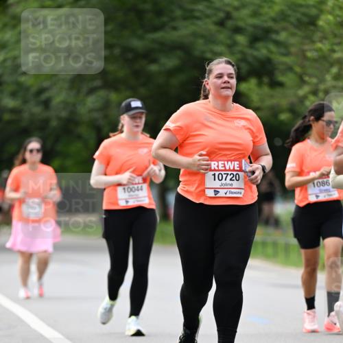 15.06.2025 - REWE Women's Run Dr. Thomas Lammeyer http://msf.ph/oto/7947629 15.06.2025 09:24:18 Laufen 100, 10720, 10044, 1086 meine-sportfotos.de