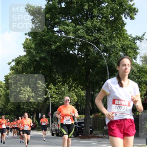 15.06.2025 - REWE Women's Run Jannik Wohlers http://msf.ph/oto/7947636 15.06.2025 09:46:02 Laufen 10355, 10342, 10721 meine-sportfotos.de