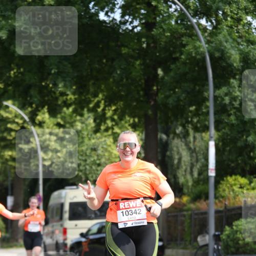 15.06.2025 - REWE Women's Run Jannik Wohlers http://msf.ph/oto/7947661 15.06.2025 09:46:03 Laufen 10342 meine-sportfotos.de