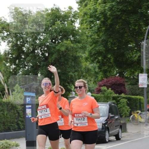 15.06.2025 - REWE Women's Run Jannik Wohlers http://msf.ph/oto/7947672 15.06.2025 08:30:33 Laufen 10112, 5, 10412 meine-sportfotos.de