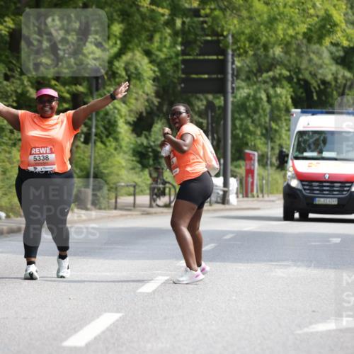 15.06.2025 - REWE Women's Run Jannik Wohlers http://msf.ph/oto/7947690 15.06.2025 10:23:47 Laufen 5338, 4249 meine-sportfotos.de