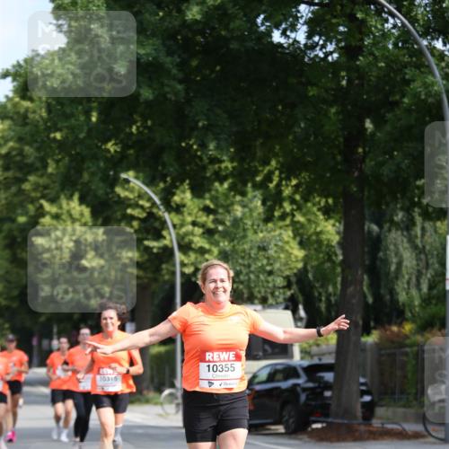15.06.2025 - REWE Women's Run Jannik Wohlers http://msf.ph/oto/7947704 15.06.2025 09:46:05 Laufen 10355 meine-sportfotos.de