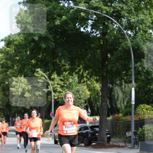 15.06.2025 - REWE Women's Run Jannik Wohlers http://msf.ph/oto/7947713 15.06.2025 09:46:05 Laufen 4031, 10355 meine-sportfotos.de