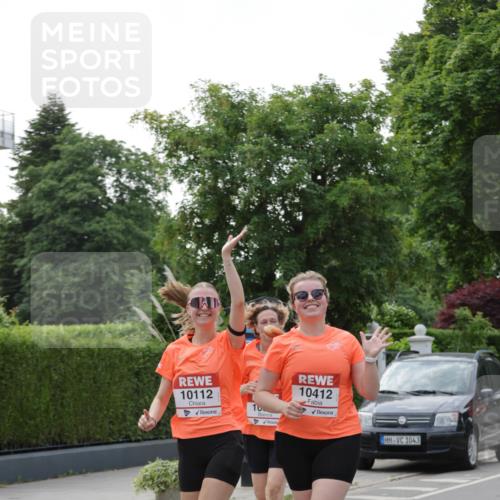 15.06.2025 - REWE Women's Run Jannik Wohlers http://msf.ph/oto/7947728 15.06.2025 08:30:34 Laufen 10112, 10, 10412, 1043 meine-sportfotos.de