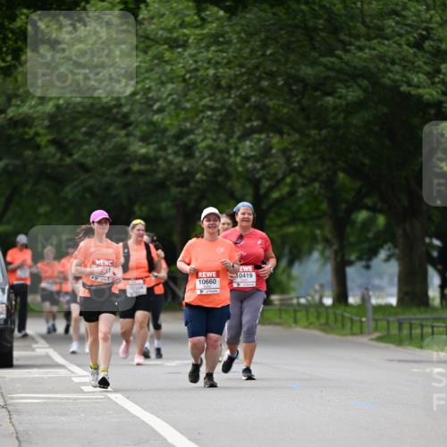 15.06.2025 - REWE Women's Run Dr. Thomas Lammeyer http://msf.ph/oto/7947731 15.06.2025 09:24:25 Laufen 10419, 10660 meine-sportfotos.de