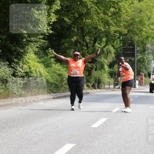 15.06.2025 - REWE Women's Run Jannik Wohlers http://msf.ph/oto/7947754 15.06.2025 10:23:48 Laufen 5338, 6409, 4249 meine-sportfotos.de