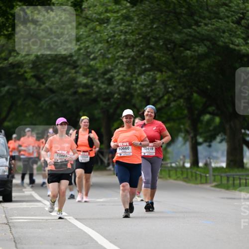 15.06.2025 - REWE Women's Run Dr. Thomas Lammeyer http://msf.ph/oto/7947761 15.06.2025 09:24:26 Laufen 10660, 10419 meine-sportfotos.de