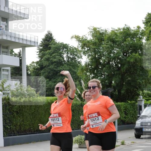 15.06.2025 - REWE Women's Run Jannik Wohlers http://msf.ph/oto/7947765 15.06.2025 08:30:34 Laufen 10112, 10412, 10 meine-sportfotos.de