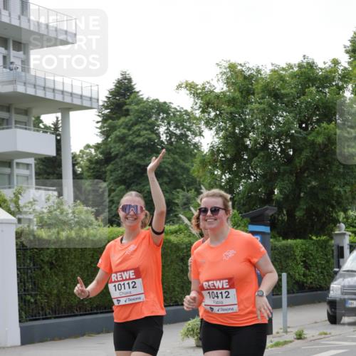 15.06.2025 - REWE Women's Run Jannik Wohlers http://msf.ph/oto/7947770 15.06.2025 08:30:34 Laufen 10112, 10412 meine-sportfotos.de