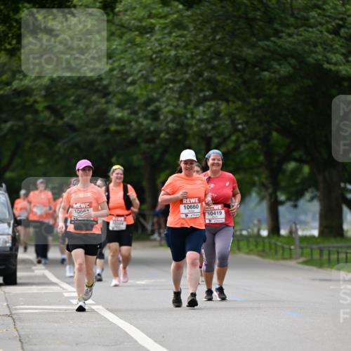 15.06.2025 - REWE Women's Run Dr. Thomas Lammeyer http://msf.ph/oto/7947771 15.06.2025 09:24:26 Laufen 10661, 10504, 10660, 10419 meine-sportfotos.de