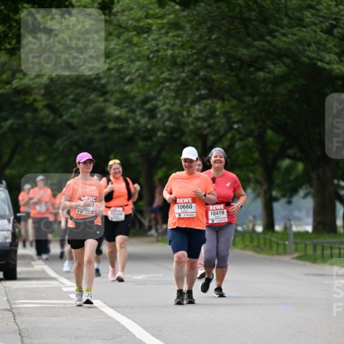 15.06.2025 - REWE Women's Run Dr. Thomas Lammeyer http://msf.ph/oto/7947779 15.06.2025 09:24:26 Laufen 61, 10660, 10504, 10419 meine-sportfotos.de