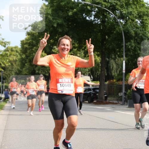 15.06.2025 - REWE Women's Run Jannik Wohlers http://msf.ph/oto/7947792 15.06.2025 09:46:09 Laufen 10649, 1020, 10315 meine-sportfotos.de