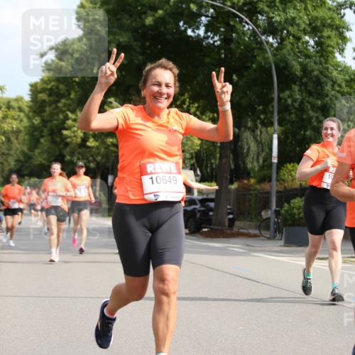 15.06.2025 - REWE Women's Run Jannik Wohlers http://msf.ph/oto/7947797 15.06.2025 09:46:09 Laufen 10649, 10, 4, 315 meine-sportfotos.de