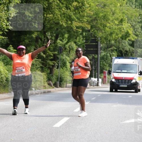 15.06.2025 - REWE Women's Run Jannik Wohlers http://msf.ph/oto/7947800 15.06.2025 10:23:50 Laufen 5338, 5409, 4249 meine-sportfotos.de