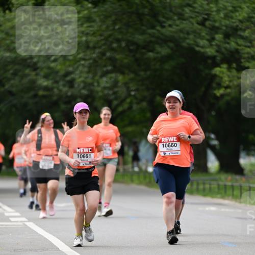 15.06.2025 - REWE Women's Run Dr. Thomas Lammeyer http://msf.ph/oto/7947810 15.06.2025 09:24:29 Laufen 10661, 10660 meine-sportfotos.de