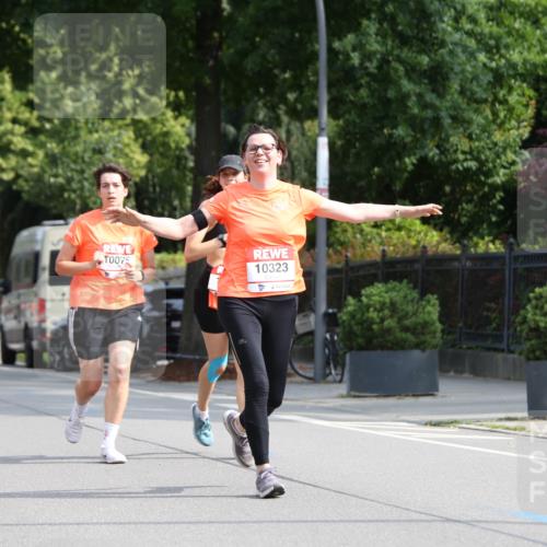 15.06.2025 - REWE Women's Run Jannik Wohlers http://msf.ph/oto/7947817 15.06.2025 09:46:11 Laufen 10072, 075, 298, 10323 meine-sportfotos.de