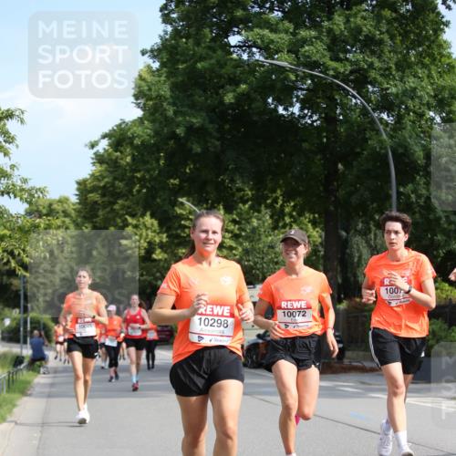 15.06.2025 - REWE Women's Run Jannik Wohlers http://msf.ph/oto/7947835 15.06.2025 09:46:13 Laufen 10025, 10298, 10072, 1007 meine-sportfotos.de