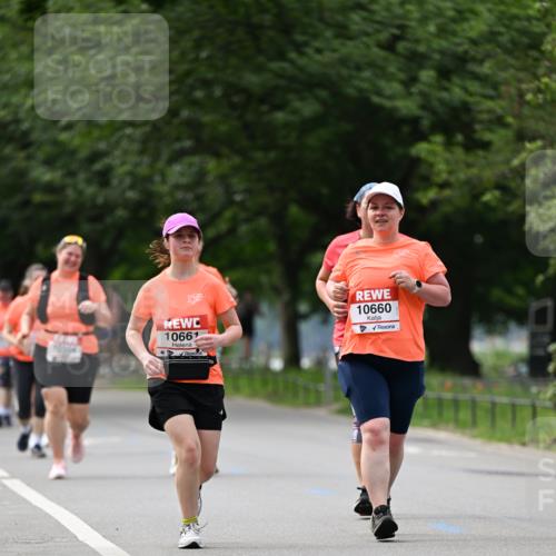15.06.2025 - REWE Women's Run Dr. Thomas Lammeyer http://msf.ph/oto/7947837 15.06.2025 09:24:30 Laufen 10661, 10660 meine-sportfotos.de