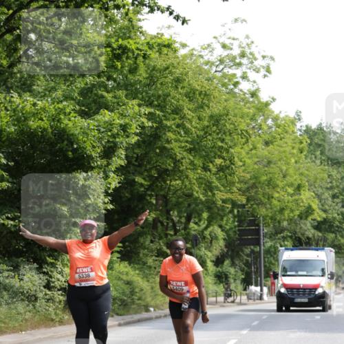 15.06.2025 - REWE Women's Run Jannik Wohlers http://msf.ph/oto/7947852 15.06.2025 10:23:52 Laufen 5338, 5409 meine-sportfotos.de