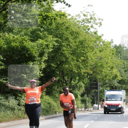15.06.2025 - REWE Women's Run Jannik Wohlers http://msf.ph/oto/7947865 15.06.2025 10:23:52 Laufen 5338, 409 meine-sportfotos.de