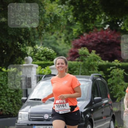 15.06.2025 - REWE Women's Run Jannik Wohlers http://msf.ph/oto/7947874 15.06.2025 08:30:37 Laufen 104, 10161 meine-sportfotos.de