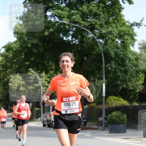 15.06.2025 - REWE Women's Run Jannik Wohlers http://msf.ph/oto/7947911 15.06.2025 09:46:16 Laufen 10025 meine-sportfotos.de