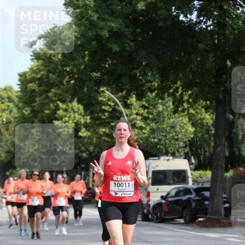 15.06.2025 - REWE Women's Run Jannik Wohlers http://msf.ph/oto/7947947 15.06.2025 09:46:18 Laufen 10011 meine-sportfotos.de