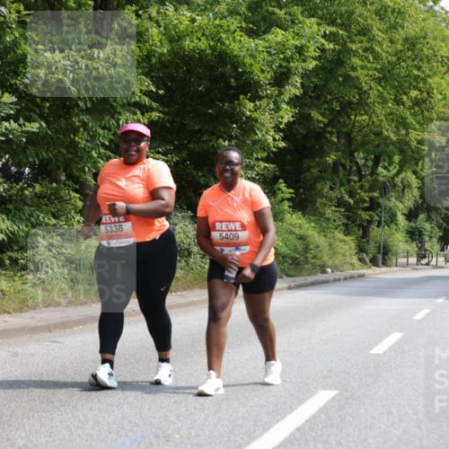 15.06.2025 - REWE Women's Run Jannik Wohlers http://msf.ph/oto/7947975 15.06.2025 10:23:55 Laufen 5338, 5409 meine-sportfotos.de