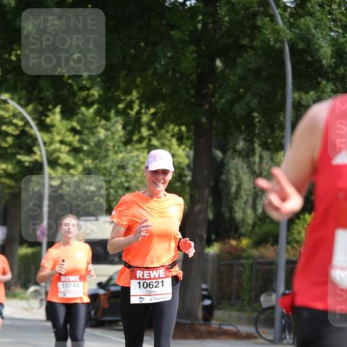 15.06.2025 - REWE Women's Run Jannik Wohlers http://msf.ph/oto/7947980 15.06.2025 09:46:20 Laufen 10744, 10621 meine-sportfotos.de