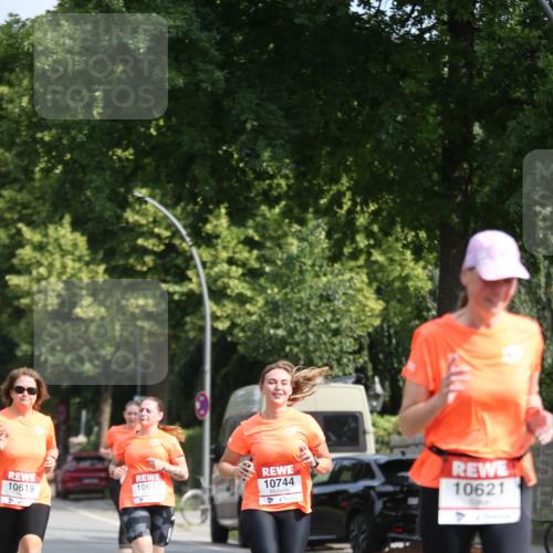 15.06.2025 - REWE Women's Run Jannik Wohlers http://msf.ph/oto/7948000 15.06.2025 09:46:21 Laufen 10619, 10637, 10744, 10621 meine-sportfotos.de