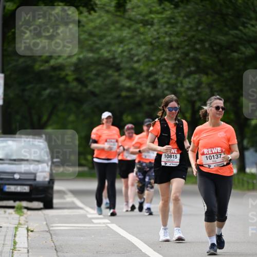 15.06.2025 - REWE Women's Run Dr. Thomas Lammeyer http://msf.ph/oto/7948028 15.06.2025 09:24:38 Laufen 10815, 10137 meine-sportfotos.de