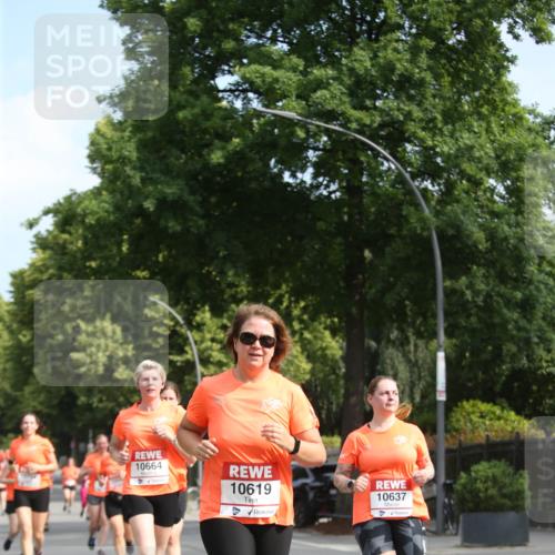 15.06.2025 - REWE Women's Run Jannik Wohlers http://msf.ph/oto/7948029 15.06.2025 09:46:25 Laufen 10664, 10619, 10637 meine-sportfotos.de
