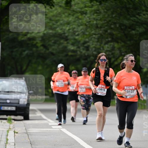 15.06.2025 - REWE Women's Run Dr. Thomas Lammeyer http://msf.ph/oto/7948040 15.06.2025 09:24:38 Laufen 10815, 0137 meine-sportfotos.de