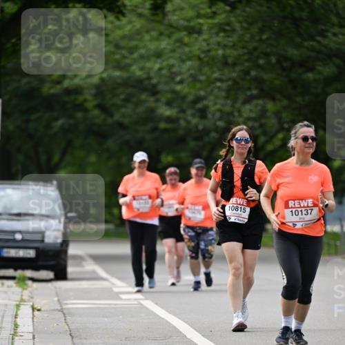 15.06.2025 - REWE Women's Run Dr. Thomas Lammeyer http://msf.ph/oto/7948043 15.06.2025 09:24:38 Laufen 10815, 10137 meine-sportfotos.de