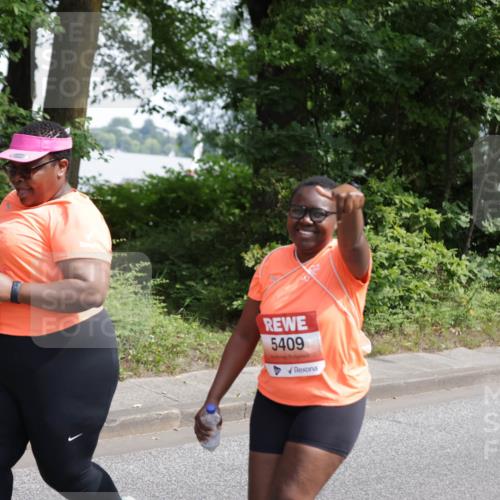 15.06.2025 - REWE Women's Run Jannik Wohlers http://msf.ph/oto/7948050 15.06.2025 10:23:57 Laufen 5338, 5409 meine-sportfotos.de