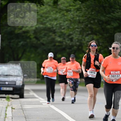 15.06.2025 - REWE Women's Run Dr. Thomas Lammeyer http://msf.ph/oto/7948062 15.06.2025 09:24:39 Laufen 10815, 10137 meine-sportfotos.de