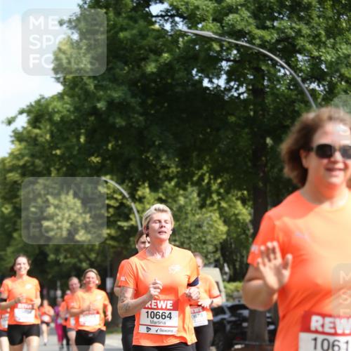 15.06.2025 - REWE Women's Run Jannik Wohlers http://msf.ph/oto/7948068 15.06.2025 09:46:26 Laufen 1070, 10664, 0678, 1061 meine-sportfotos.de
