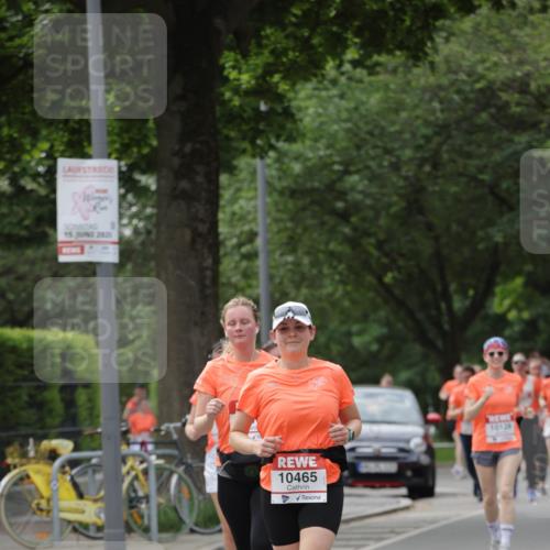 15.06.2025 - REWE Women's Run Jannik Wohlers http://msf.ph/oto/7948081 15.06.2025 08:30:44 Laufen 10465 meine-sportfotos.de