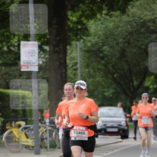 15.06.2025 - REWE Women's Run Jannik Wohlers http://msf.ph/oto/7948096 15.06.2025 08:30:44 Laufen 10465 meine-sportfotos.de