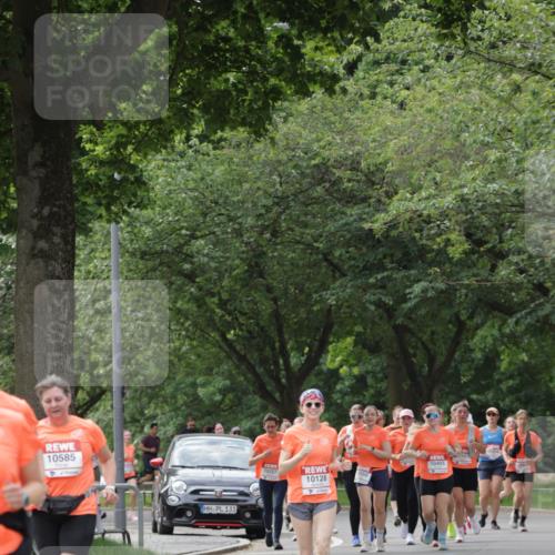 15.06.2025 - REWE Women's Run Jannik Wohlers http://msf.ph/oto/7948099 15.06.2025 08:30:45 Laufen 10585, 131, 10405, 10257, 10128 meine-sportfotos.de