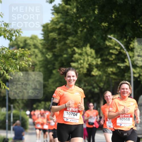 15.06.2025 - REWE Women's Run Jannik Wohlers http://msf.ph/oto/7948102 15.06.2025 09:46:27 Laufen 10704, 10, 10568, 4 meine-sportfotos.de