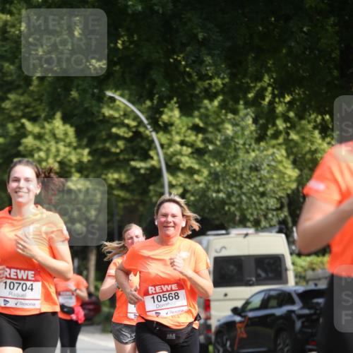 15.06.2025 - REWE Women's Run Jannik Wohlers http://msf.ph/oto/7948106 15.06.2025 09:46:27 Laufen 10704, 10568 meine-sportfotos.de