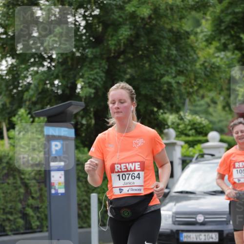 15.06.2025 - REWE Women's Run Jannik Wohlers http://msf.ph/oto/7948134 15.06.2025 08:30:49 Laufen 10764, 1043, 105 meine-sportfotos.de